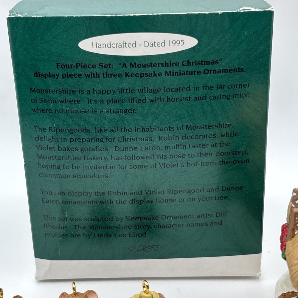 1995 HALLMARK MINI‎ ORNAMENTS A MOUSTERSHIRE CHRISTMAS W/DISPLAY SET OF 4 BOX - Picture 5 of 5
